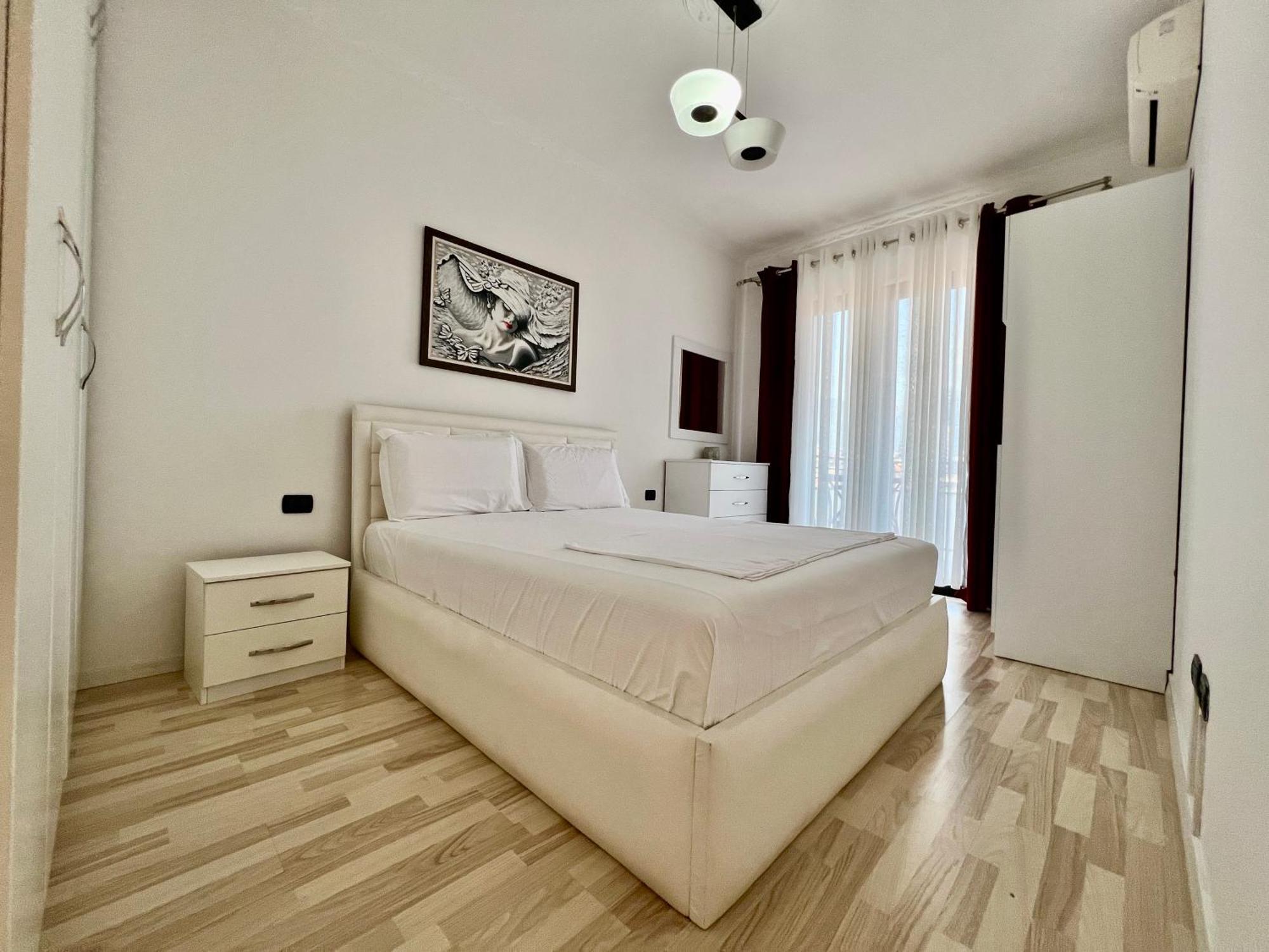 Downtown Grand Comfort Tirana Exteriör bild