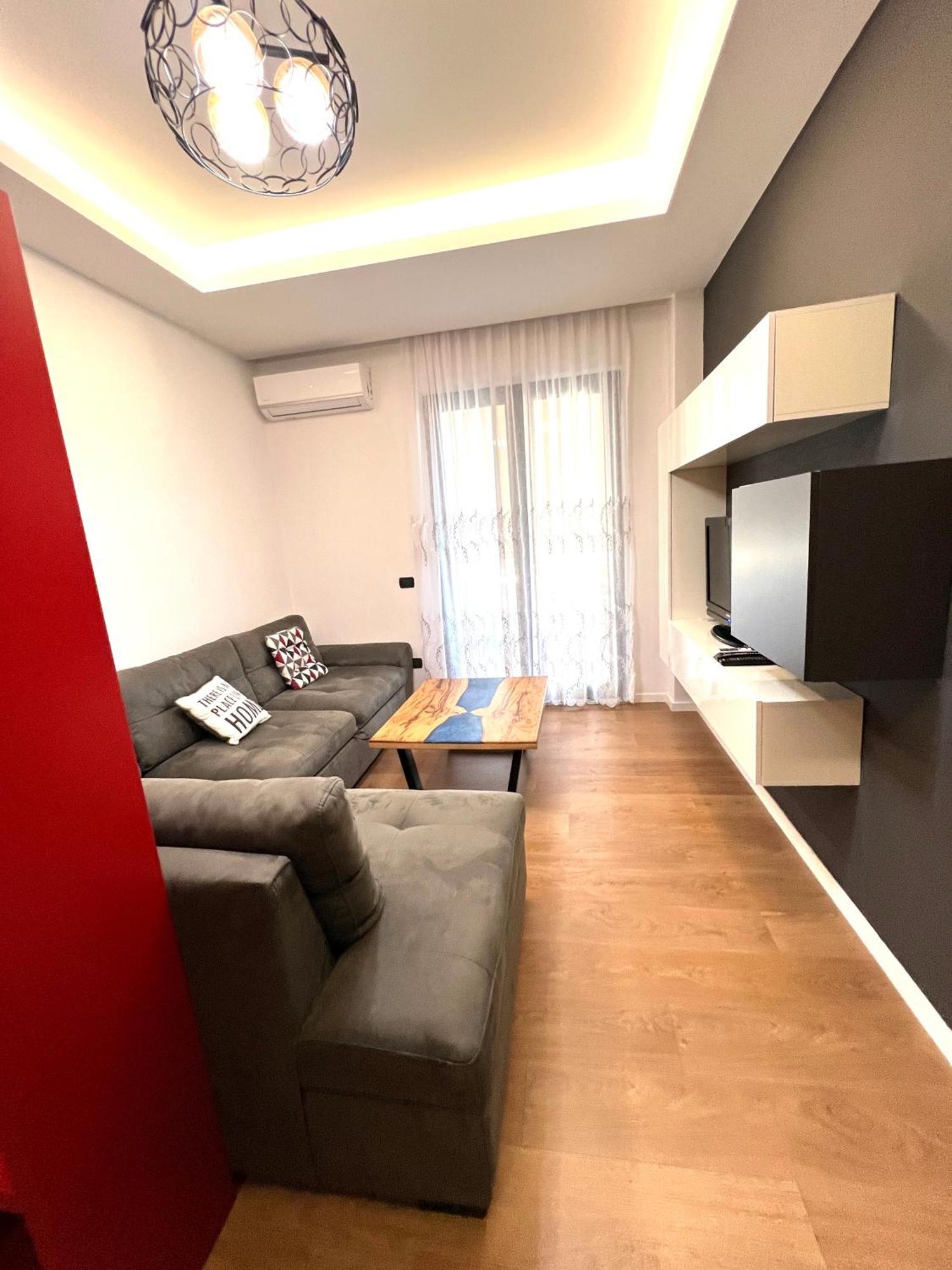 Downtown Grand Comfort Tirana Exteriör bild