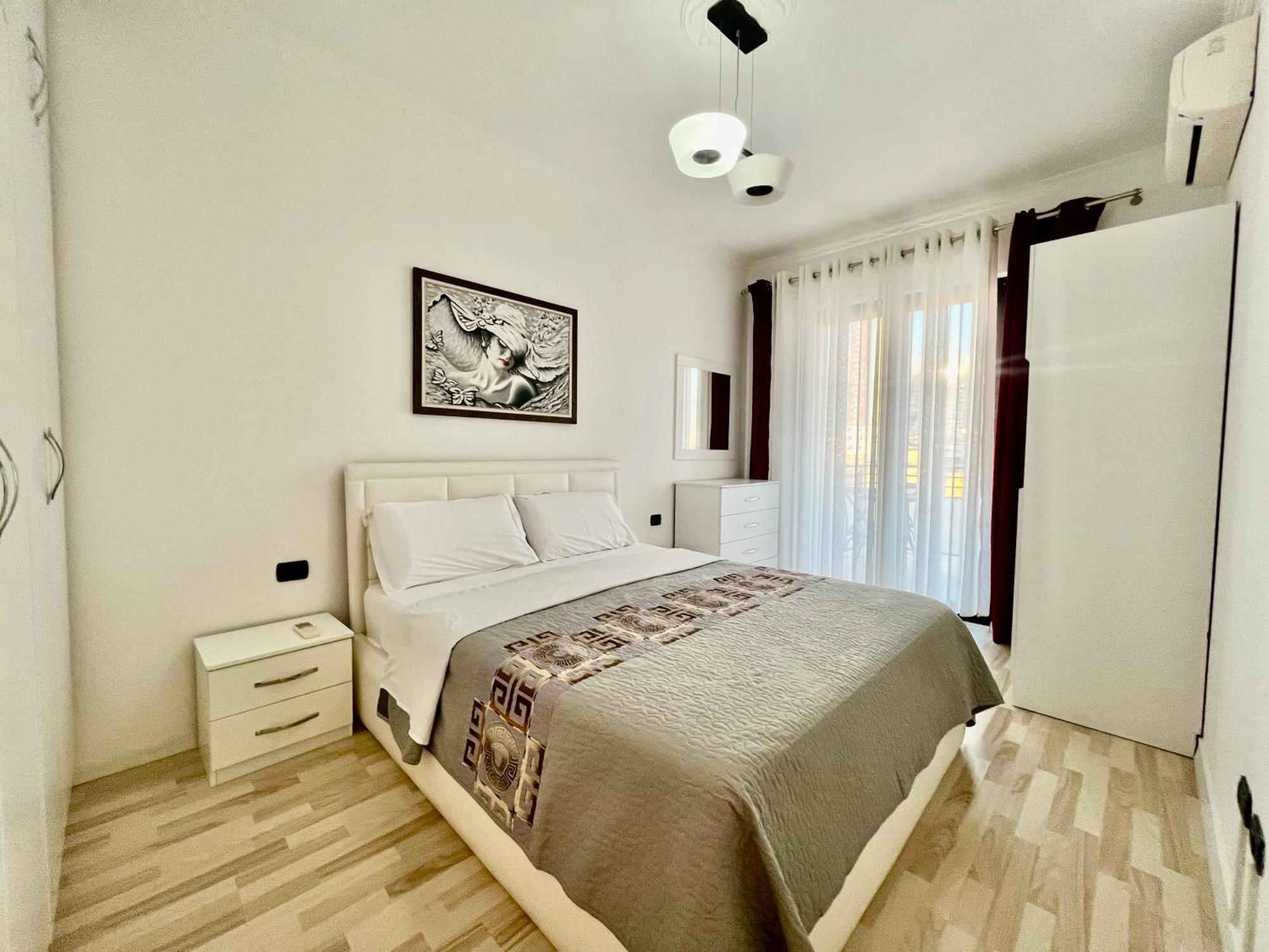 Downtown Grand Comfort Tirana Exteriör bild